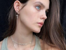 beautiful-students-260924-260924-031