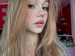 beautiful-students-260924-260924-031