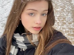 beautiful-students-260924-260924-031