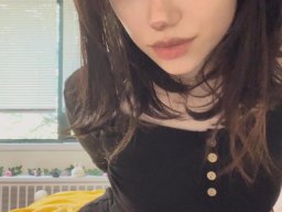 beautiful-students-260924-260924-031