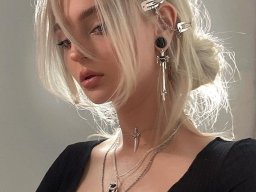 beautiful-students-260924-260924-032