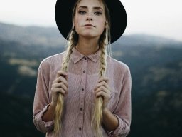 beautiful-students-260924-260924-032