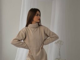 beautiful-students-260924-260924-032