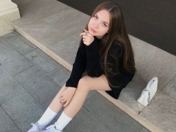 beautiful-students-260924-260924-032