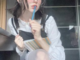 beautiful-students-260924-260924-032