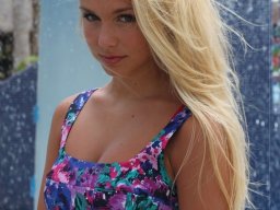 beautiful-students-260924-260924-033