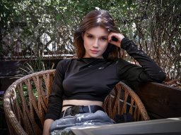 beautiful-students-260924-260924-033