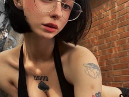 beautiful-students-260924-260924-034