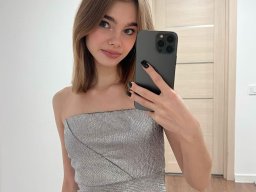 beautiful-students-260924-260924-034