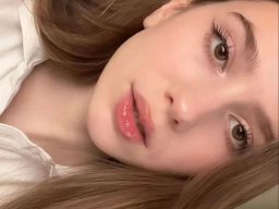beautiful-students-260924-260924-035