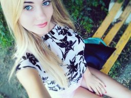 beautiful-students-260924-260924-035
