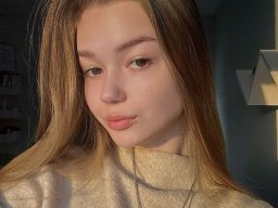 beautiful-students-260924-260924-035