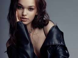 beautiful-students-260924-260924-035