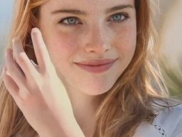 beautiful-students-260924-260924-036