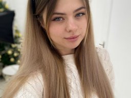 beautiful-students-260924-260924-036
