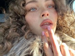 beautiful-students-260924-260924-036