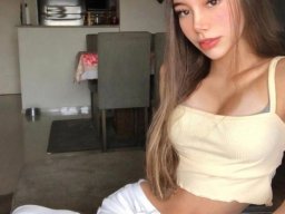 beautiful-students-260924-260924-037