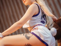 beautiful-students-260924-260924-037