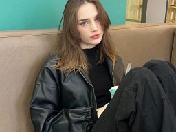beautiful-students-260924-260924-037