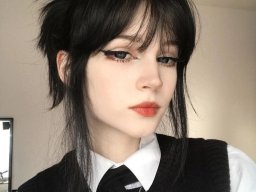 beautiful-students-260924-260924-037