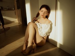 beautiful-students-260924-260924-037
