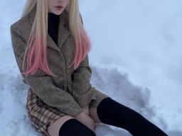 beautiful-students-260924-260924-038