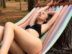 beautiful-students-260924-260924-039