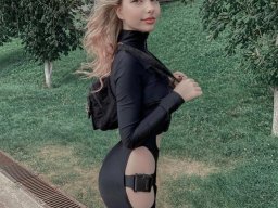 beautiful-students-260924-260924-039