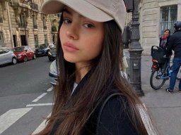 beautiful-students-260924-260924-039