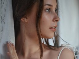 beautiful-students-260924-260924-039