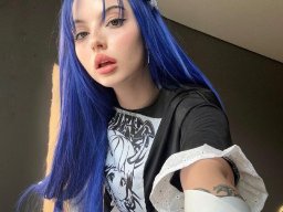 beautiful-students-260924-260924-039