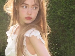 beautiful-students-260924-260924-040