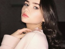 beautiful-students-260924-260924-040