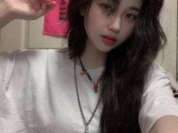beautiful-students-260924-260924-040