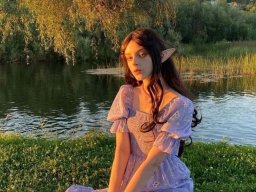 beautiful-students-260924-260924-040