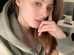 beautiful-students-260924-260924-040