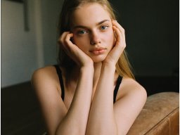 beautiful-students-260924-260924-042