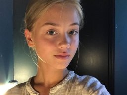 beautiful-students-260924-260924-043