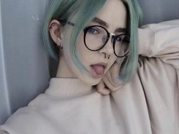 beautiful-students-260924-260924-043