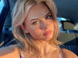 beautiful-students-260924-260924-043