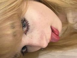 beautiful-students-260924-260924-044