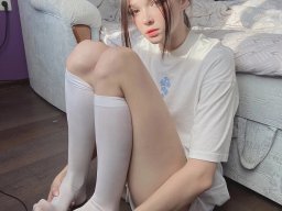 beautiful-students-260924-260924-045