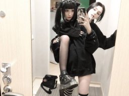 beautiful-students-260924-260924-045