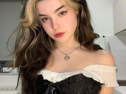 beautiful-students-260924-260924-045