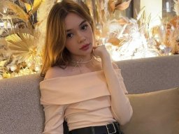 beautiful-students-260924-260924-045