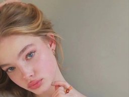 beautiful-students-260924-260924-047