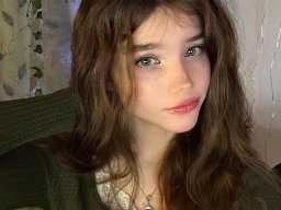 beautiful-students-260924-260924-047