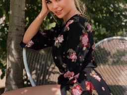 beautiful-students-260924-260924-048