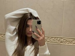 beautiful-students-260924-260924-048