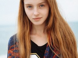 beautiful-students-260924-260924-048